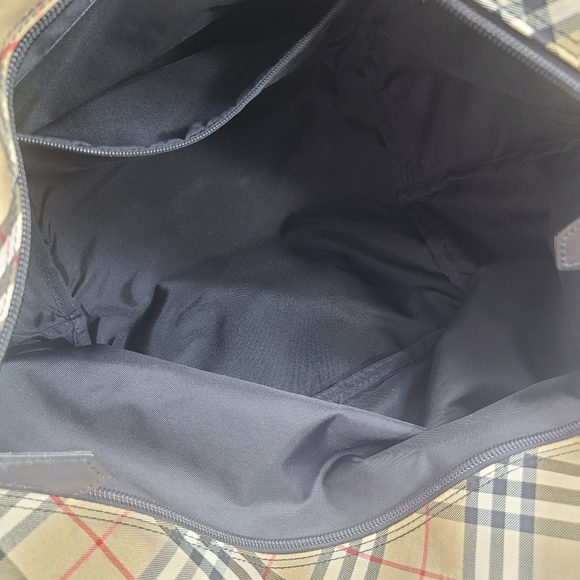 Burberry Black Tote with Signature Check Lining - Picture 7 of 8